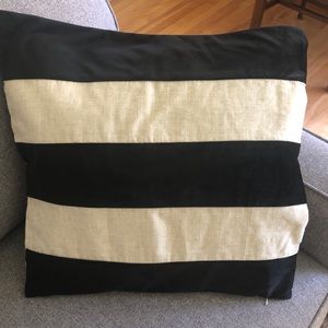 NWOT black and beige pillow cover